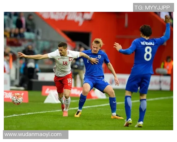 英格兰队名宿赞扬荷兰队表现，双方友谊见证胜利！