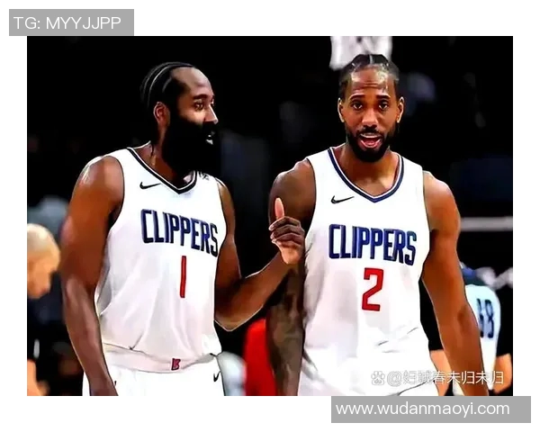 快船与尼克斯对决分析：球队状态战术特点及胜负关键因素探讨