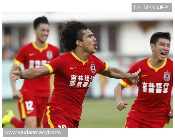 绿城与亚泰激战正酣精彩直播全程回顾与赛后分析